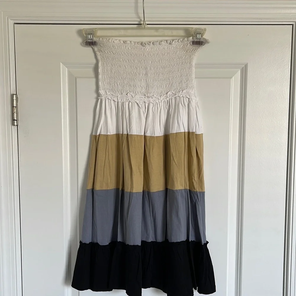 Ocean Breezy Tube Color-block Dress - Picture 1 of 10